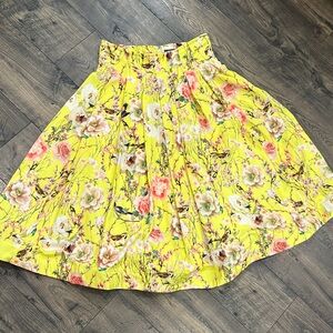 NWOT Garcia Yellow Floral Midi Skirt Ruffled Hem Size Large